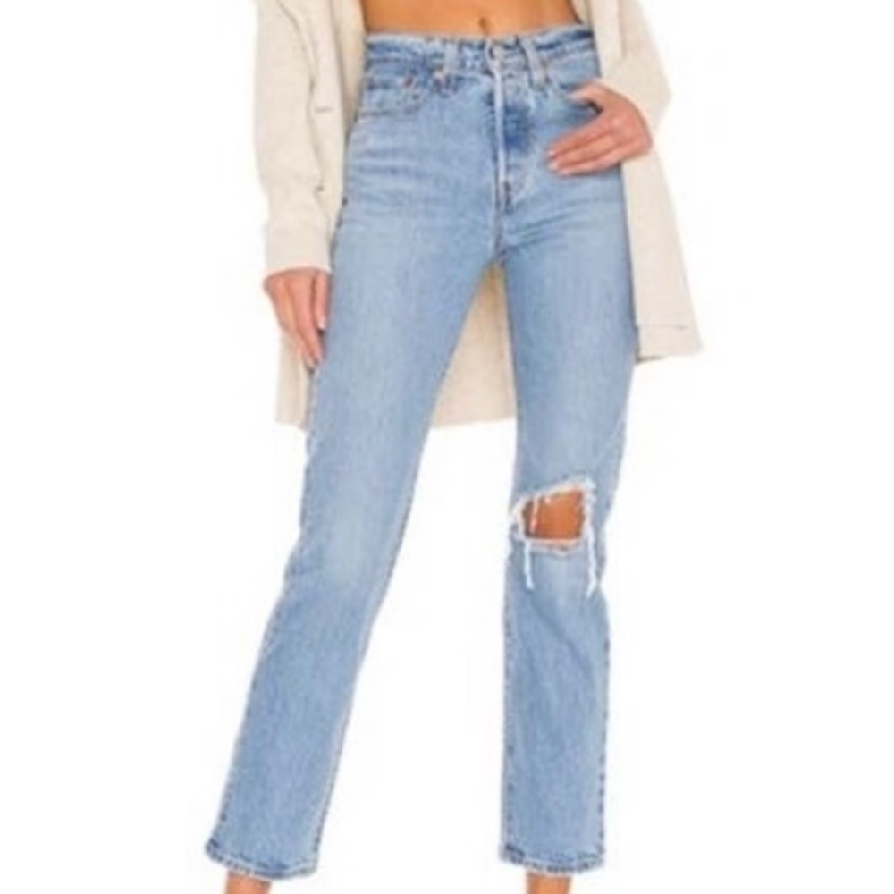 Levi’s Wedgie Straight in Size 27 and 28